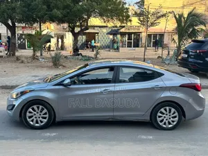 Hyundai Elantra 2015 Gris