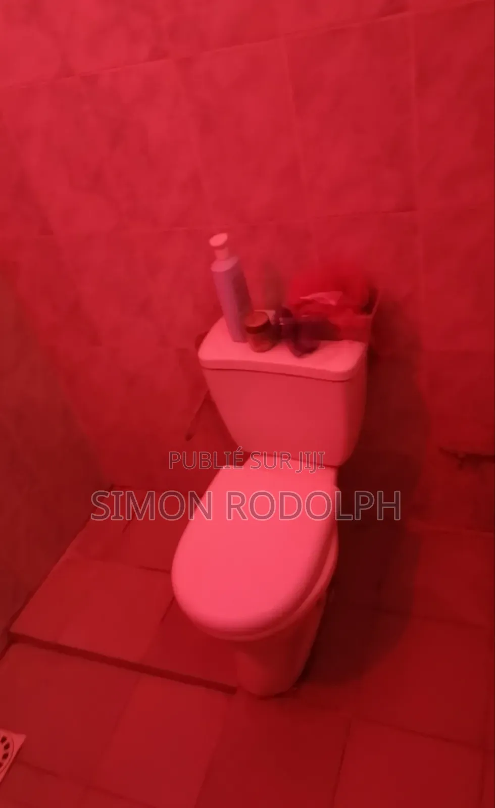 Furnished 1chbre Chambre et salon dans Fann-Point E-Amitié à Louer