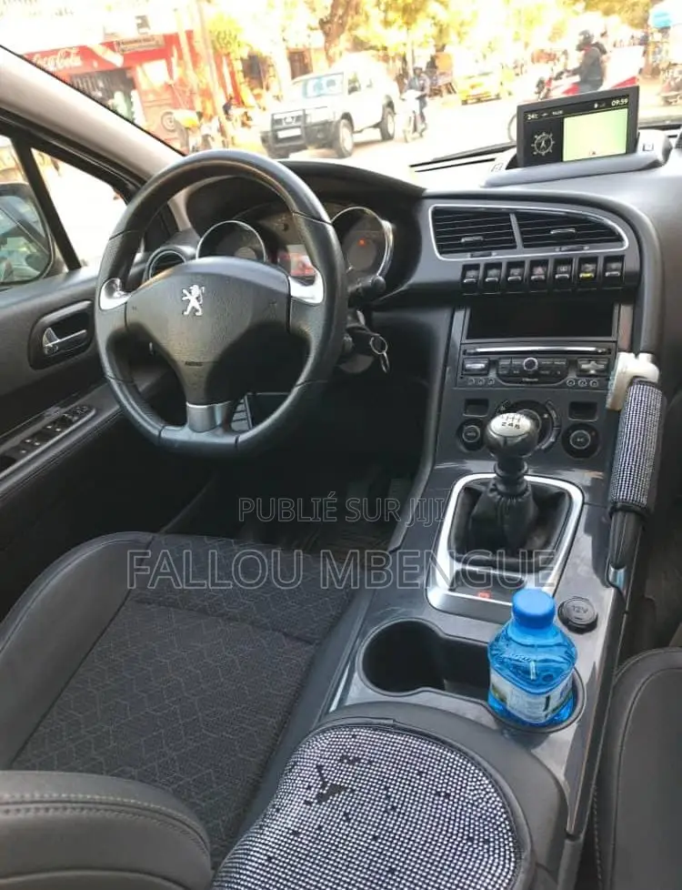 Peugeot 3008 2015 Gris