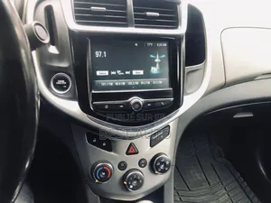 Chevrolet Sonic 2017 Rouge