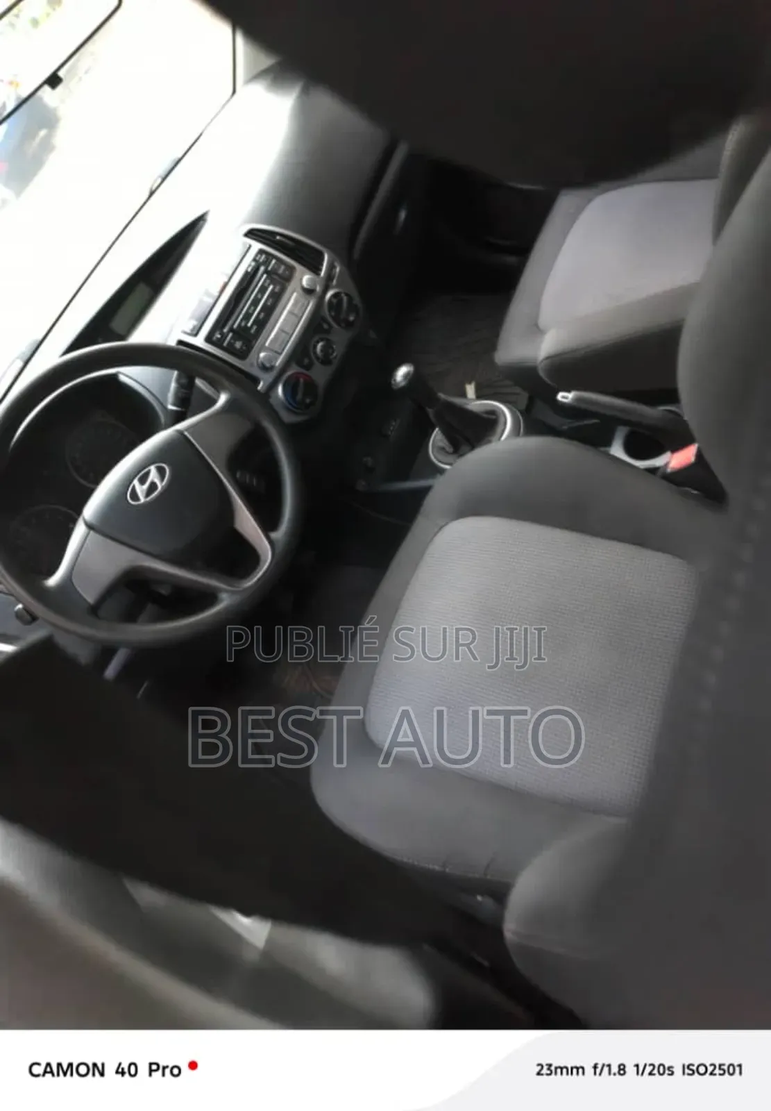 Hyundai i20 2023 Gris