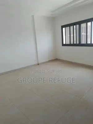 4chbre Appartement dans Groupe Refuge, Mermoz Sacré-Cœur à Louer