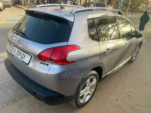 Toyota Camry LE FWD 2020 Gris