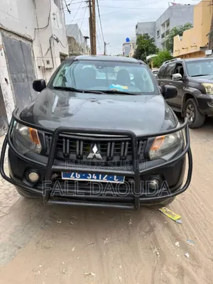 Mitsubishi L200 2016 Black