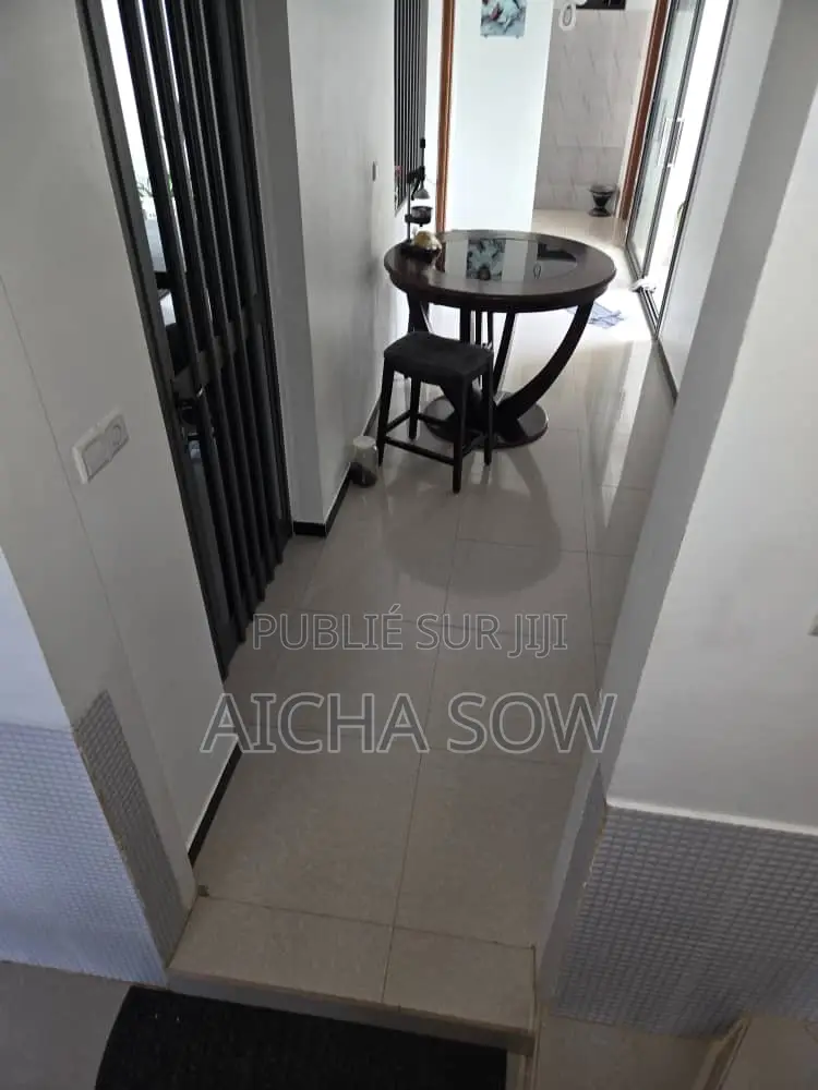 6chbre Villa dans Aïcha Immo, Région de Dakar à Vendre
