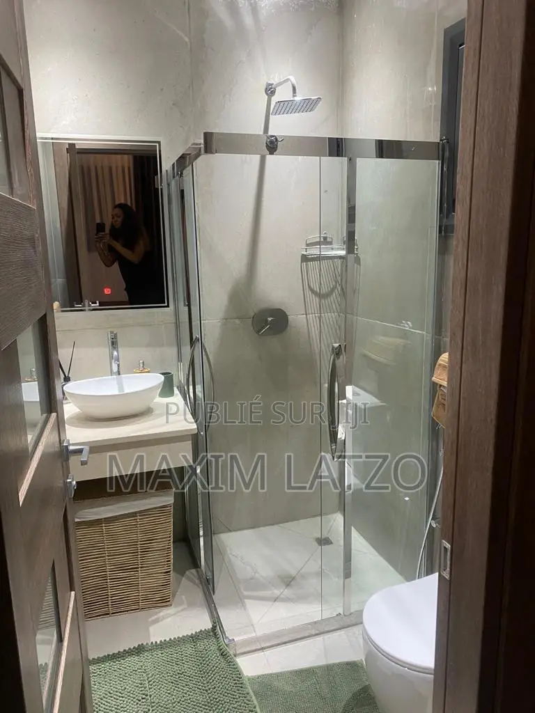 Furnished 1chbre Appartement dans Fann-Point E-Amitié à Louer