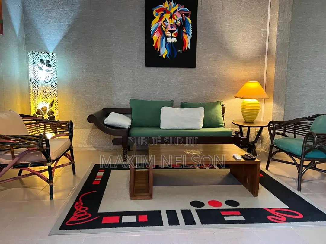 Furnished 1chbre Appartement dans Yoff à Louer