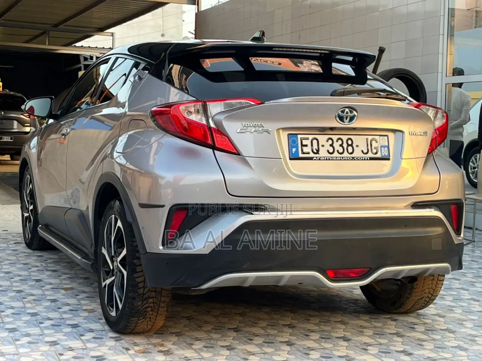 Toyota C-HR XLE FWD Sport Utility (2.0L 4cyl 2AM) 2018 Gris