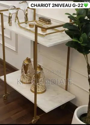 Table Chariot Avec Des Roues