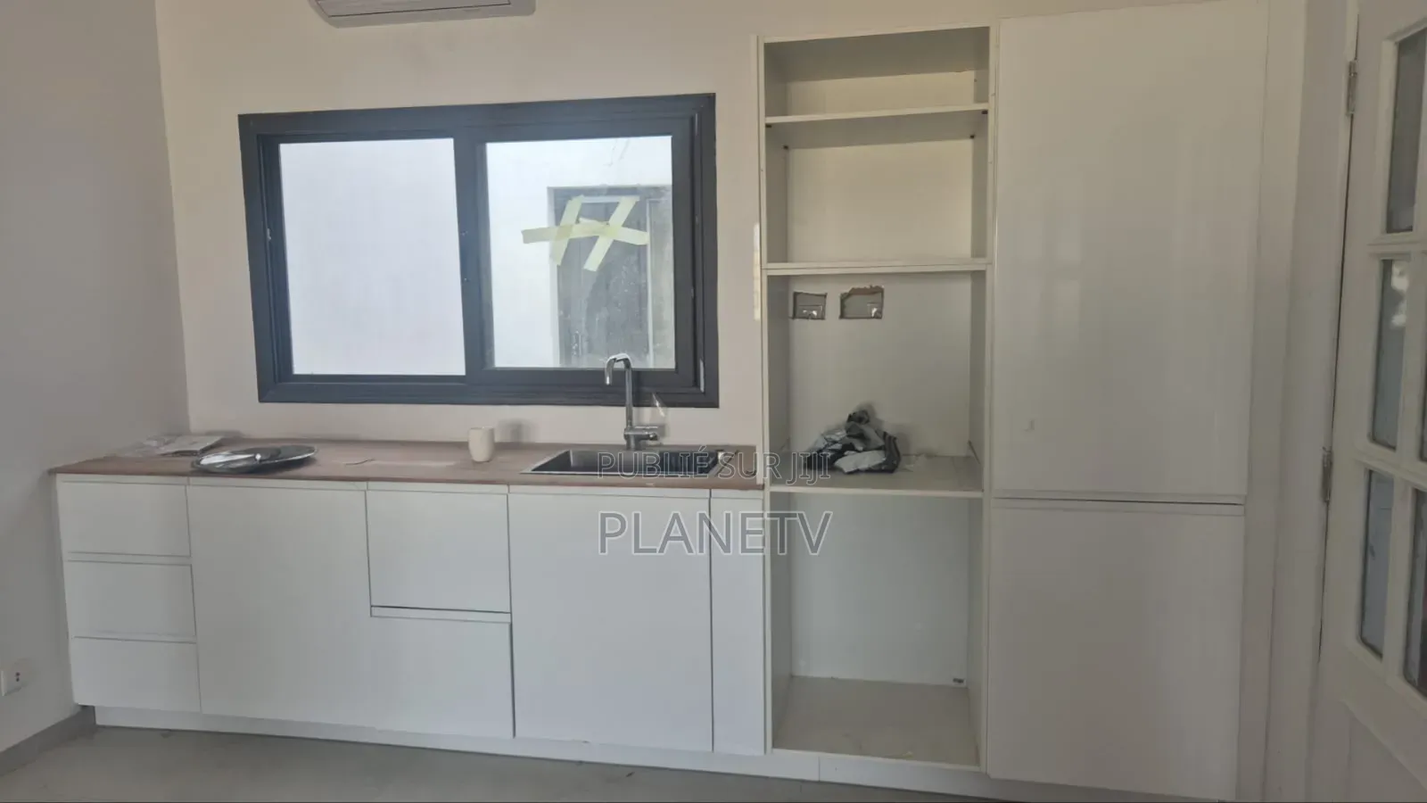 4chbre Appartement-terrasse dans Sicap-Liberté à Louer