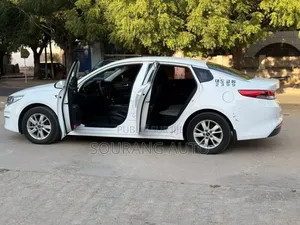 Kia K5 2.0 500h 2017 Blanc