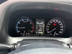 Toyota RAV4 LE FWD (2.5L 4cyl 6A) 2016 Blanc