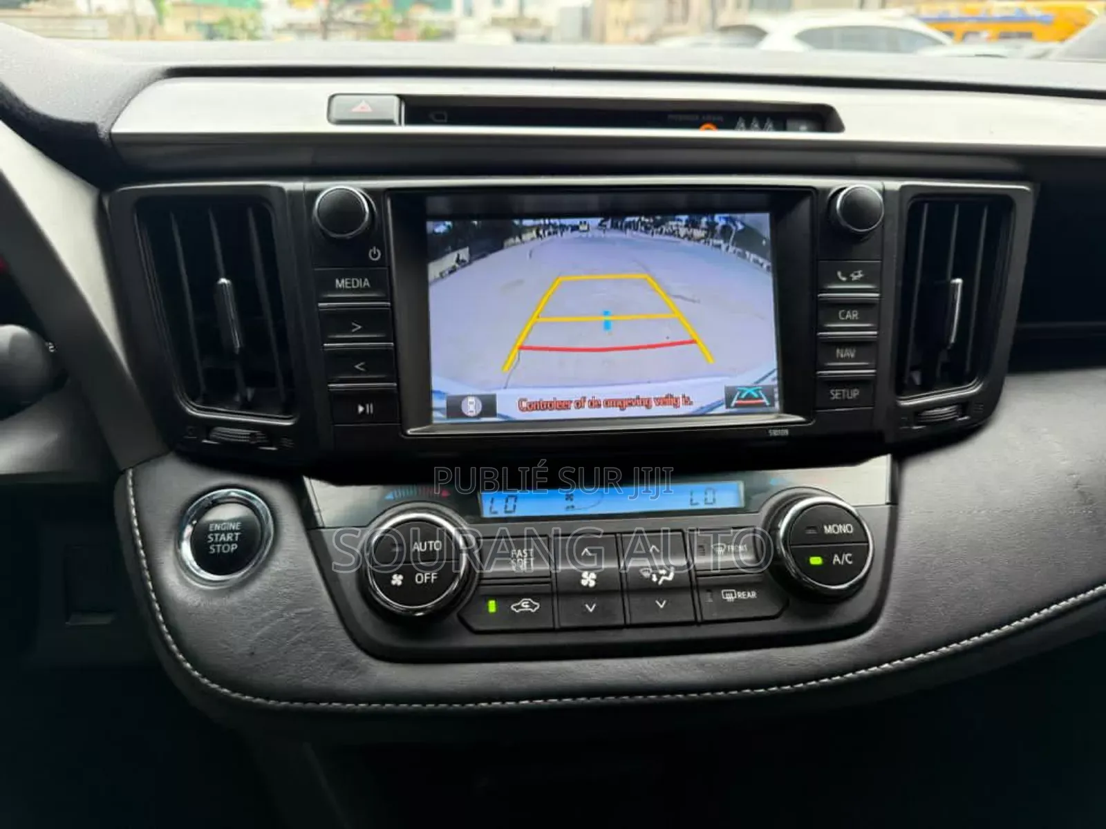 Toyota RAV4 LE FWD (2.5L 4cyl 6A) 2016 Blanc