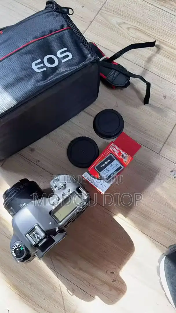 Canon 5d Mark 3 Avec 50mm F1.8 Tout Neuf Et Sacoche Offerte