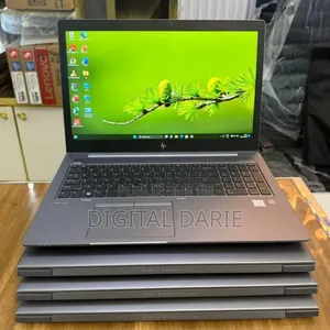 New Ordinateur portable HP ZBook 15 32GB Intel Core i5 SSD 256GB