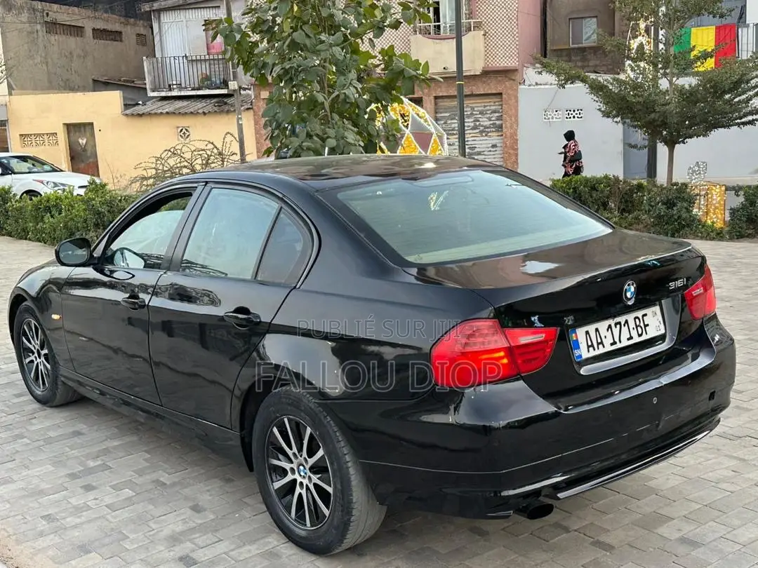 BMW 316i 2011 Black