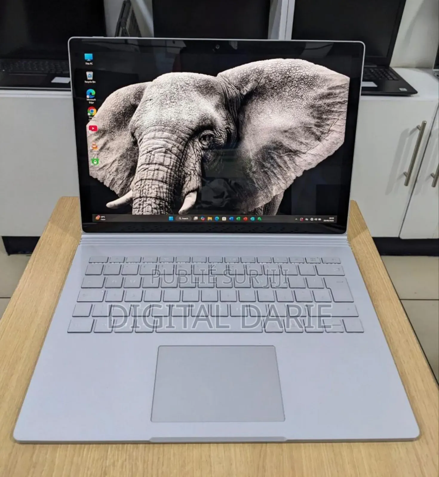 New Microsoft Surface Book 3 32GB Intel Core I7 SSD 1T