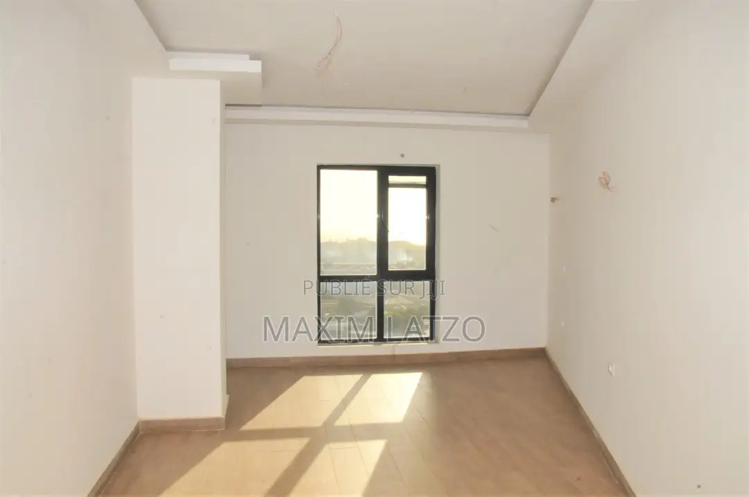 3chbre Appartement dans Fann-Point E-Amitié à Louer