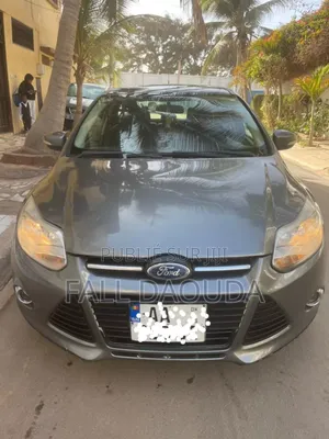 Ford Focus 2013 Gris