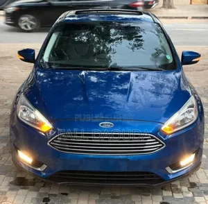 Ford Focus 2018 Bleu