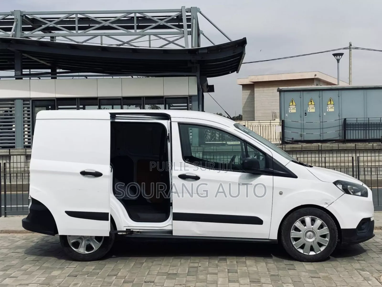 Ford Transit 2021 Blanc