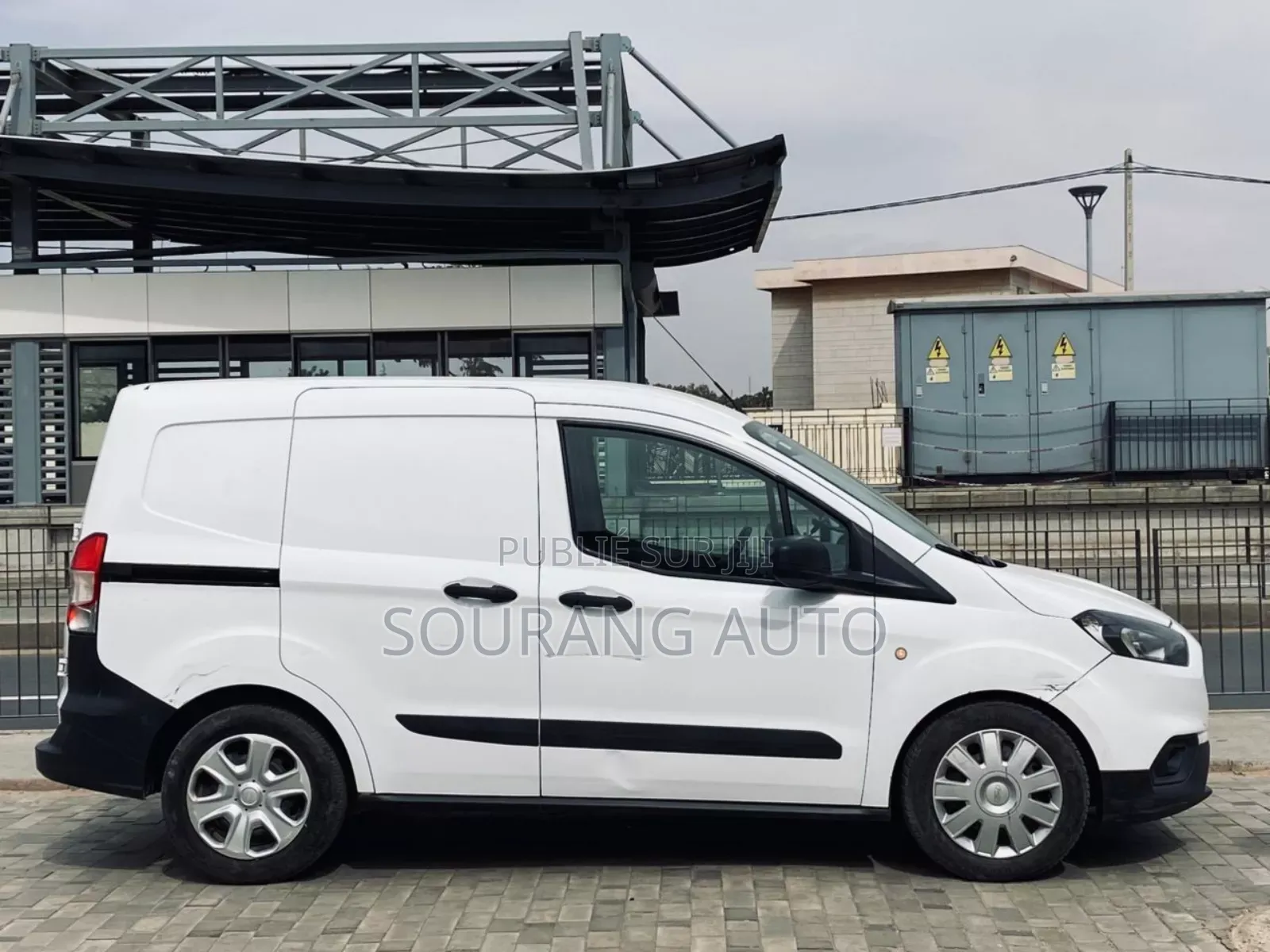 Ford Transit 2021 Blanc