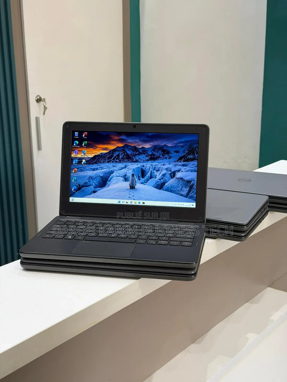 New Ordinateur Portable Dell Latitude 3189 8GB Intel Celeron SSD 128GB