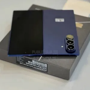 New Samsung Galaxy Fold 5G 512 GB Bleu