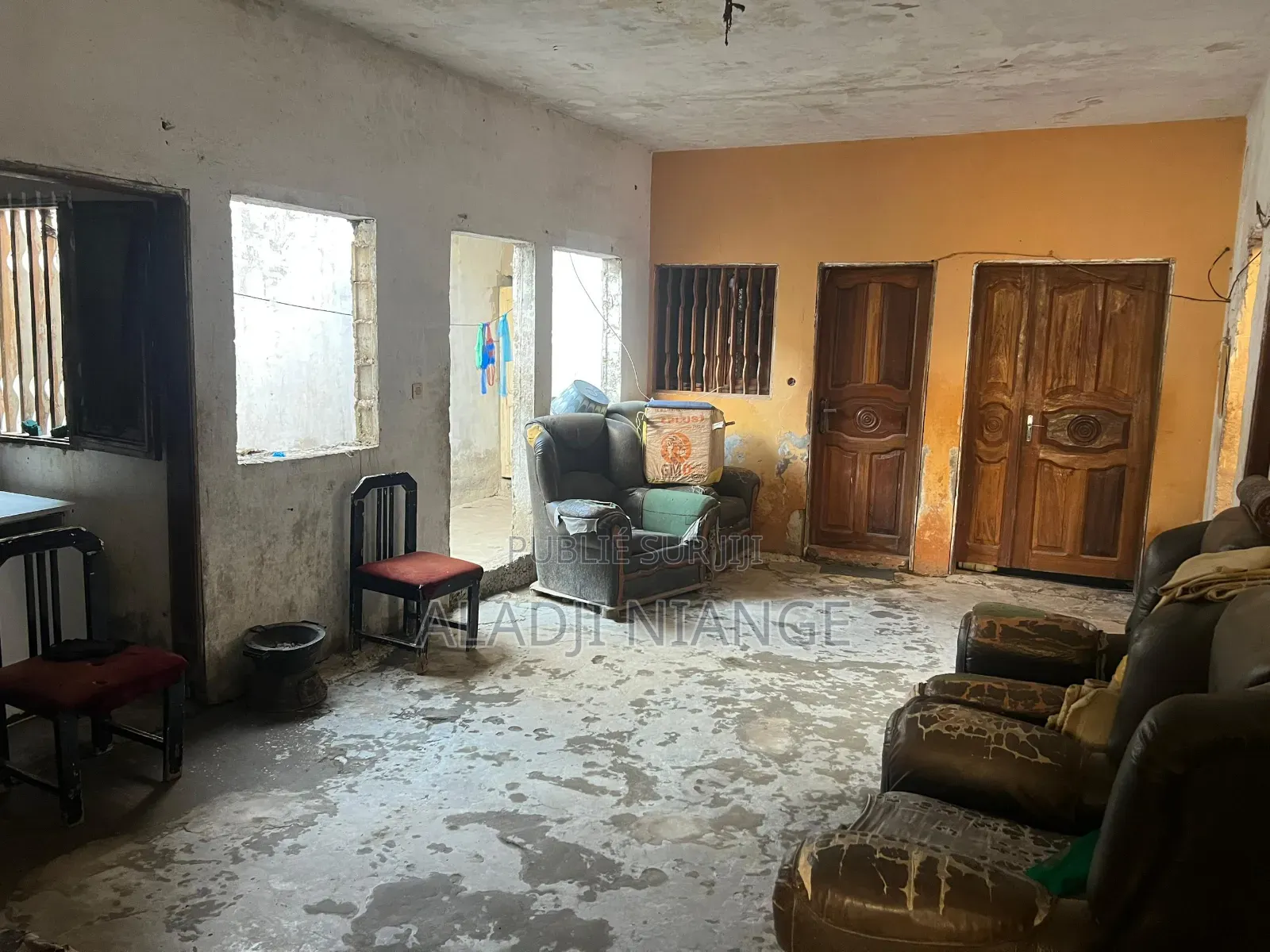 4chbre Maison dans Maison À Vendre, Rufisque à Louer