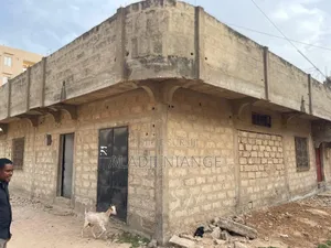 4chbre Maison dans Maison À Vendre, Rufisque à Louer