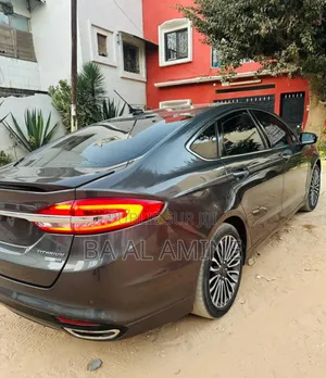 Ford Fusion Titanium AWD 2018 Gris