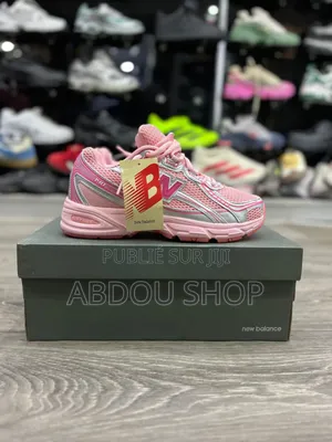 New Balance 740 Rose Disponible