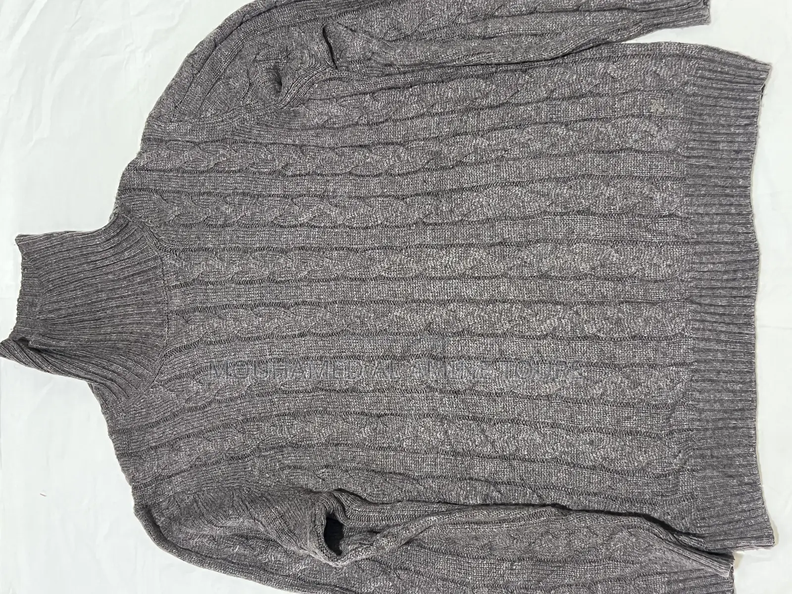 Cardigan Chez Alamine Friperie,