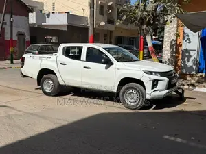 Mitsubishi L200 2022 Blanc