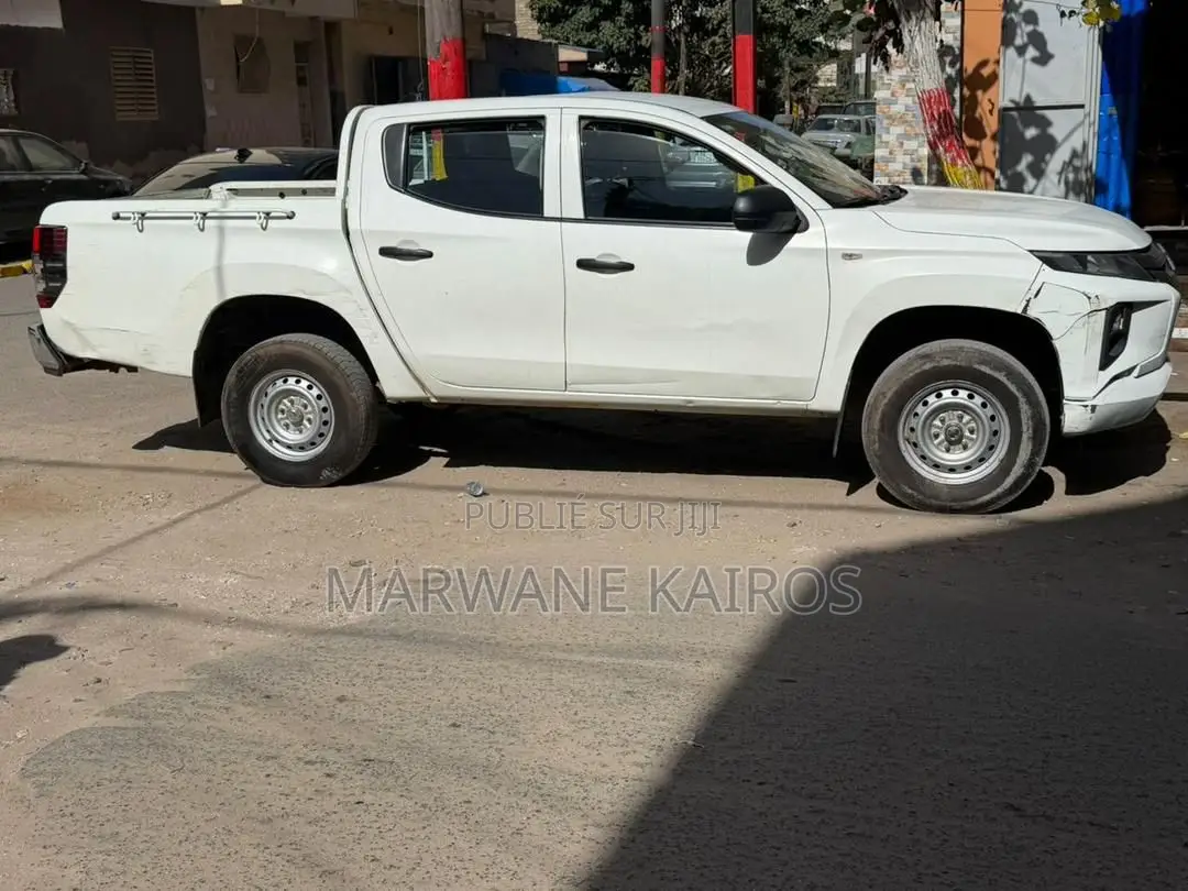 Mitsubishi L200 2022 Blanc