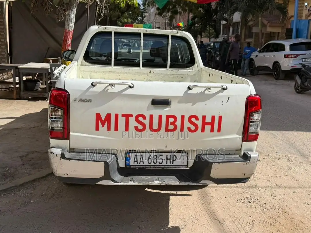 Mitsubishi L200 2022 Blanc