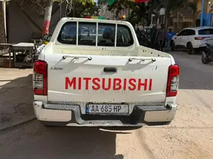 Mitsubishi L200 2022 Blanc