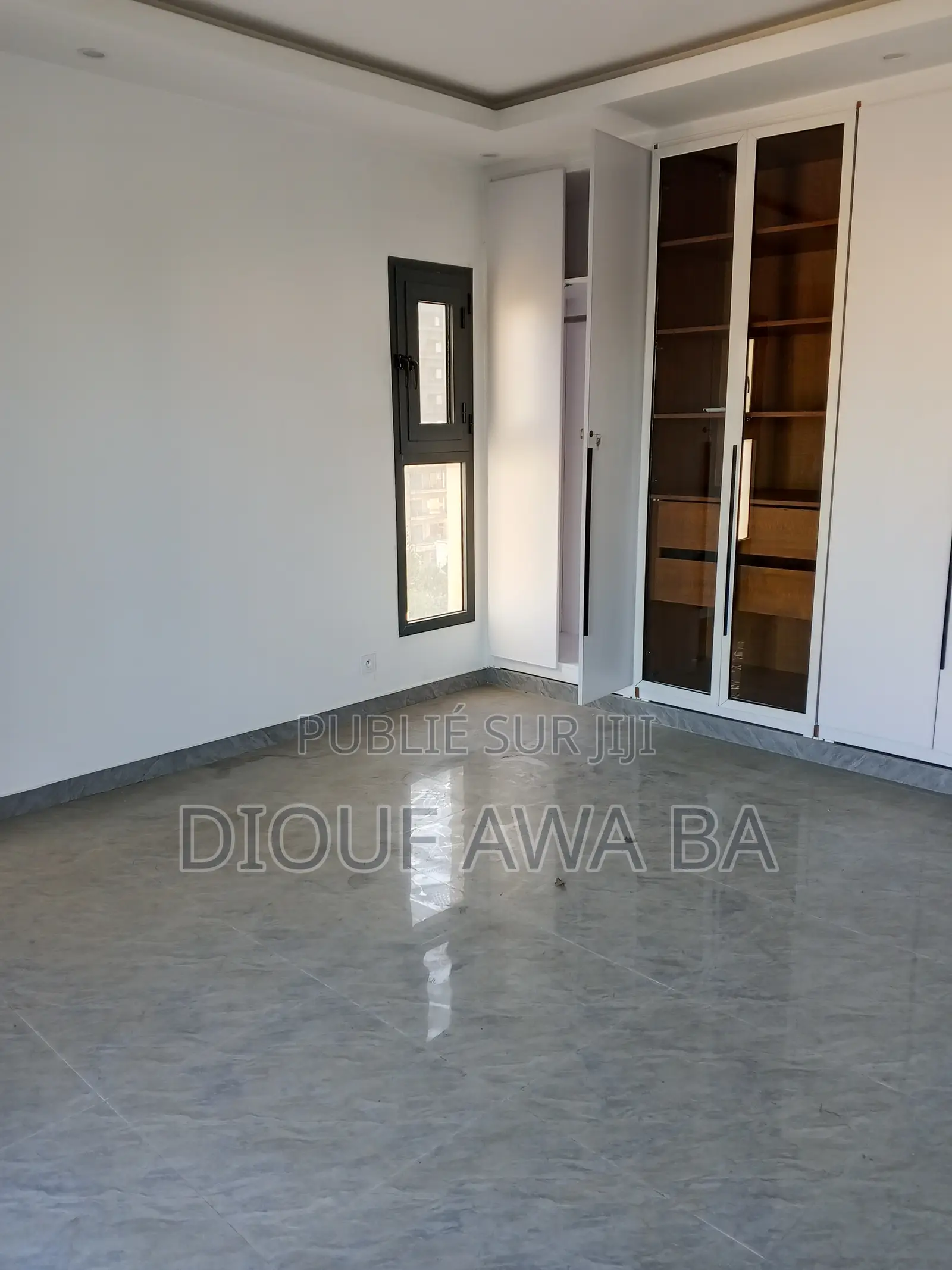 4chbre Appartement dans Appartement F4, Fann-Point E-Amitié à Louer