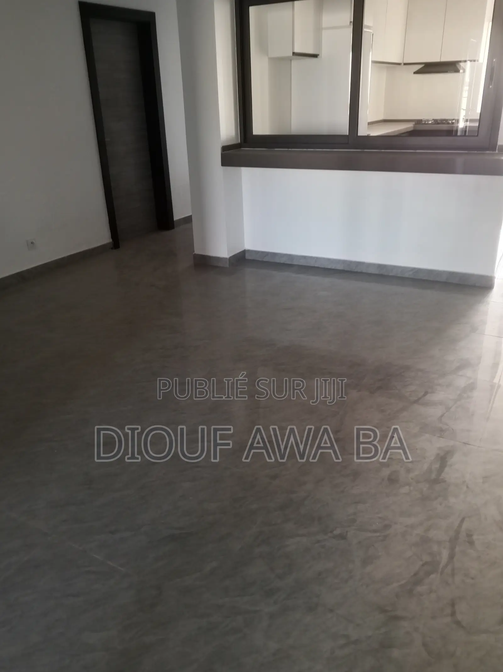4chbre Appartement dans Appartement F4, Fann-Point E-Amitié à Louer