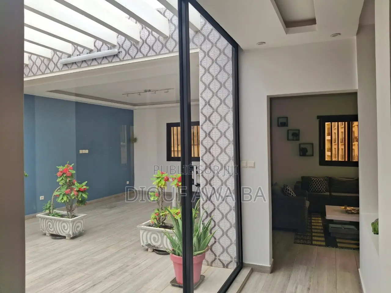 Duplex Meublé À Louer À Ouakam