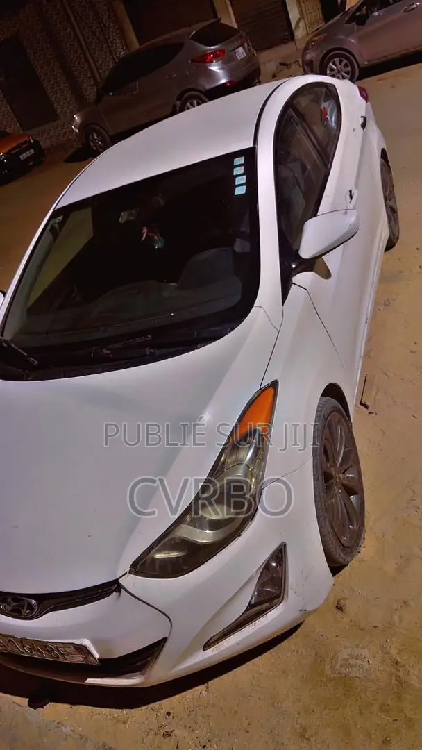 Hyundai Elantra 2013 Blanc