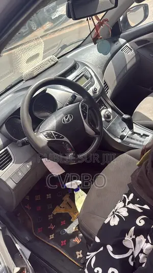 Hyundai Elantra 2013 Blanc