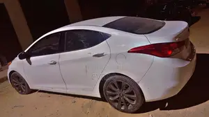 Hyundai Elantra 2013 Blanc