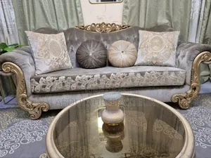 Salon Royalle Luxe Discret D’Un Espace Parfaitement Équilibré