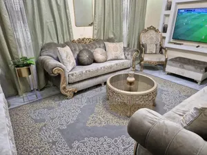 Salon Royalle Luxe Discret D’Un Espace Parfaitement Équilibré