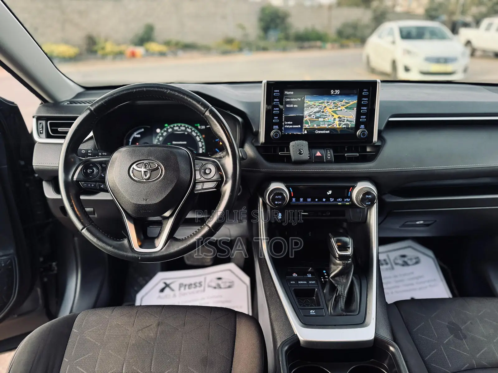 Toyota RAV4 Hybrid 2021 Gris