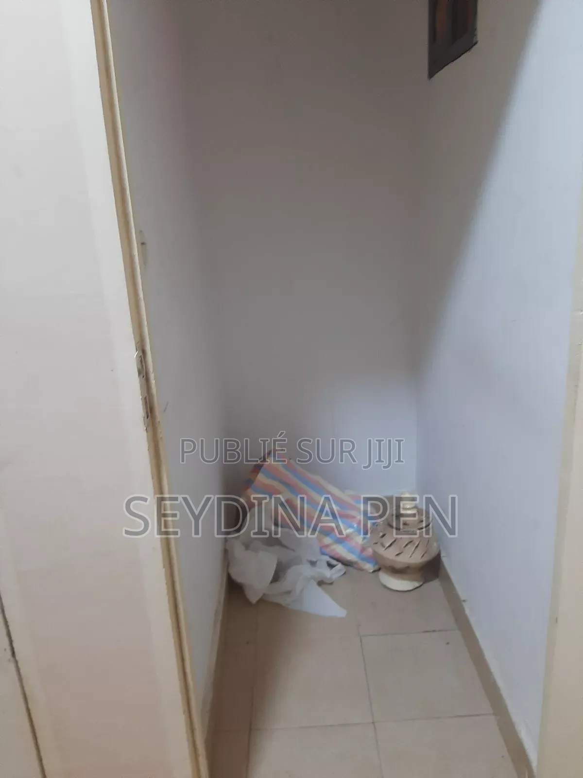 4chbre Appartement dans Malibou Plage, Guediawaye à Louer