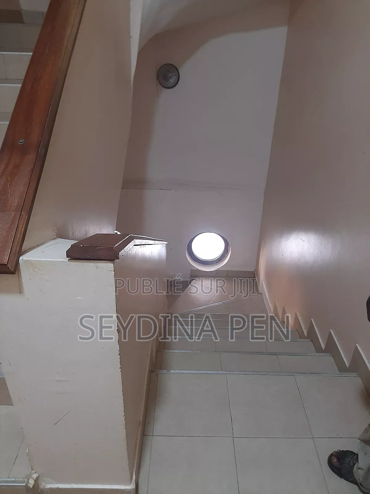 4chbre Appartement dans Malibou Plage, Guediawaye à Louer