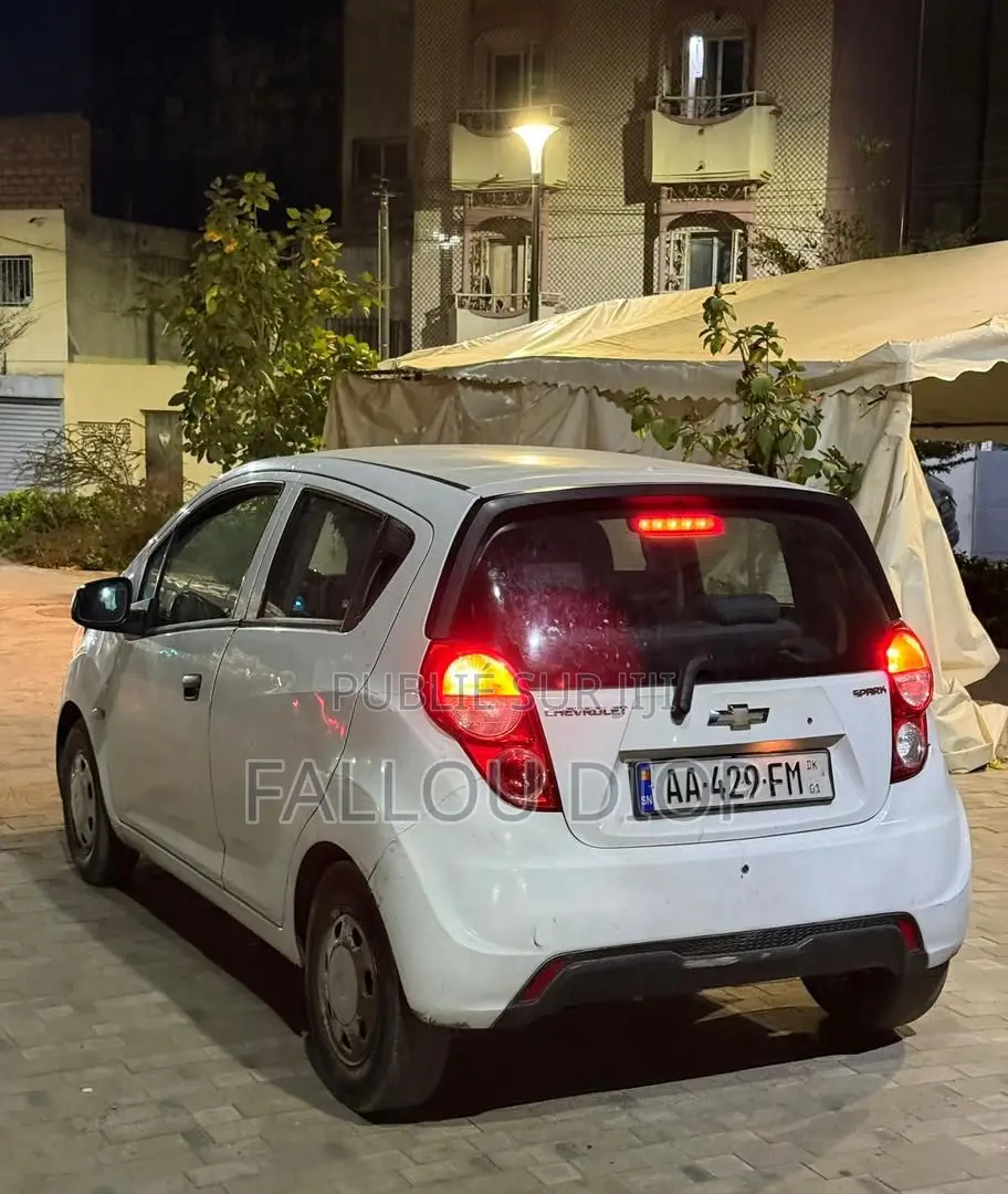 Chevrolet Spark 2014 Blanc
