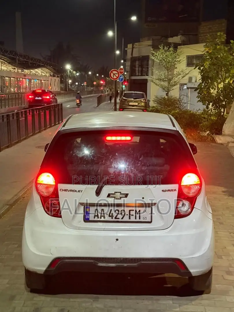 Chevrolet Spark 2014 Blanc